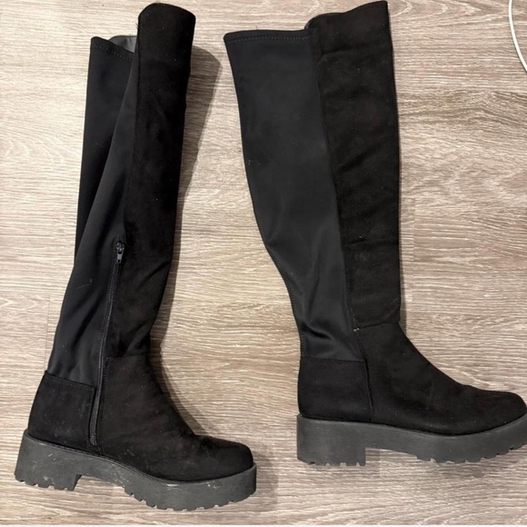 Black Knee-High Women's Boots - Picture 2 of 2